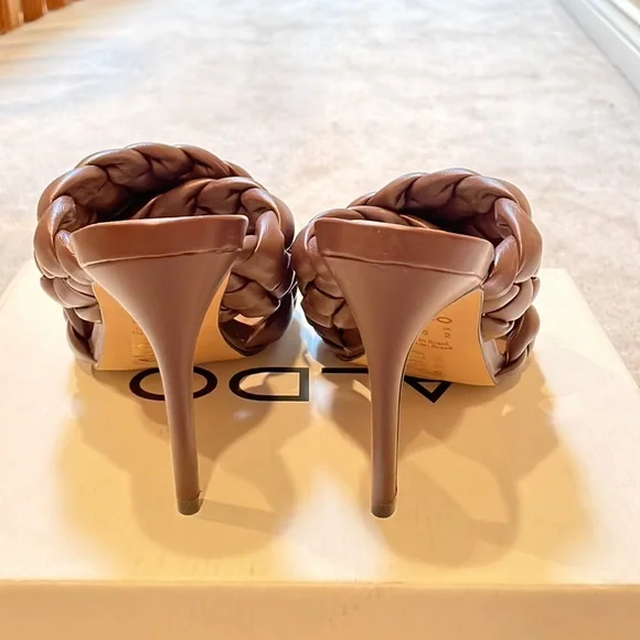 Open toes Braided Sandals - Picture 4 of 6